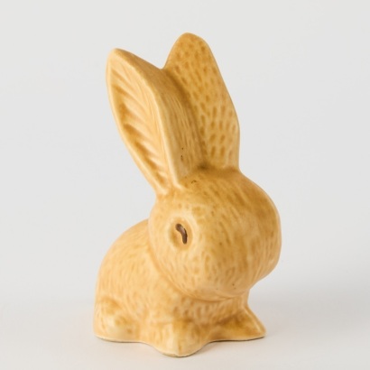 A Brown Sylvac Bunny #1067