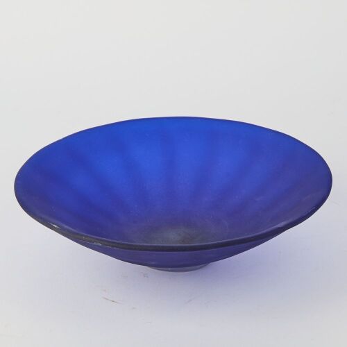 A Deep Blue Art Glass Bowl by Garry Nash 1991