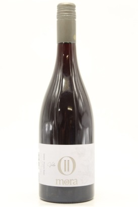 (1) 2022 Mora Vale Pinot Noir, Central Otago [JR17] &diams;