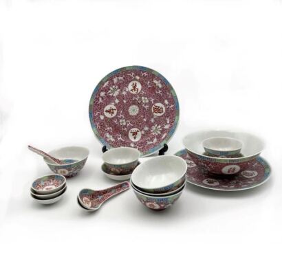 Chinese Famille Rose Dinner Set - 16 Pieces