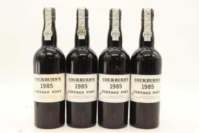 (4) 1985 Cockburn's Vintage Port, Portugal, 20% ABV &diams;