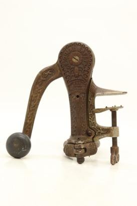 (1) Original Safety Counter-Top Cast Iron Bar Corkscrew &diams;