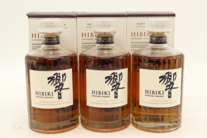 (3) Hibiki Japanese Harmony Blended Whisky, 43% ABV