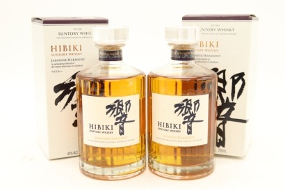 (2) Hibiki Japanese Harmony Blended Whisky, 43% ABV (GB)
