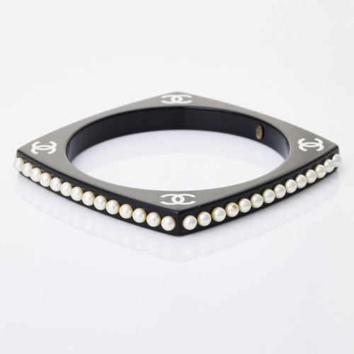 Chanel, Black Resin / Pearl Edge Bangle with Box