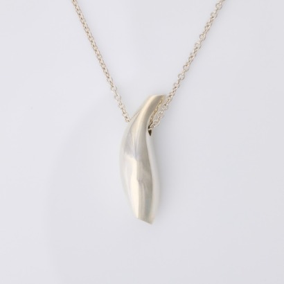 Tiffany & Co, 40cm Sterling Silver, Frank Gehry Fish Pendant Necklace with Box