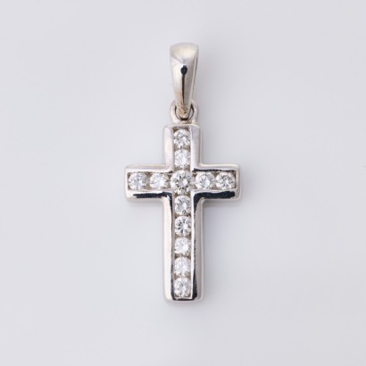 18ct White Gold, 0.13ct Diamond Cross Pendant