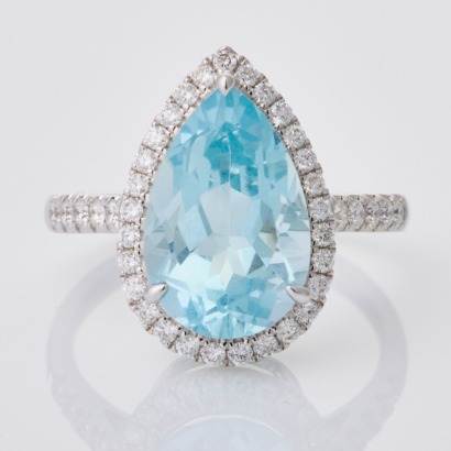18ct White Gold, 4.45ct Aquamarine / 0.49ct Diamond Cluster Ring