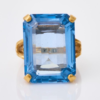 9ct Yellow Gold, Modern, Synthetic Blue Spinel Ring