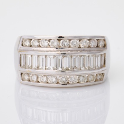 18ct White Gold, Modern, 1.32ct Diamond Ring