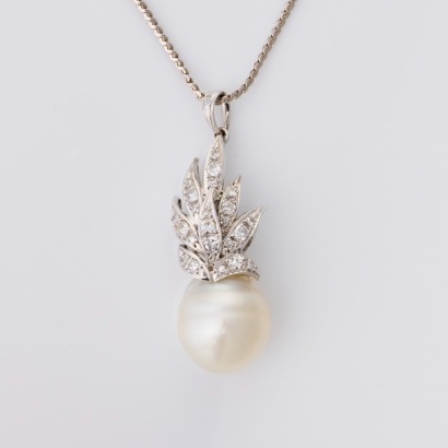 Silver / Palladium, 0.30ct Diamond / South Sea Pearl Pendant on 18ct White Gold 50cm Chain