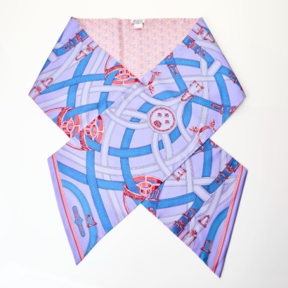 Herm&egrave;s, 100% Silk Cavalcadour, Lilac / Pink Maxi Twilly with Box