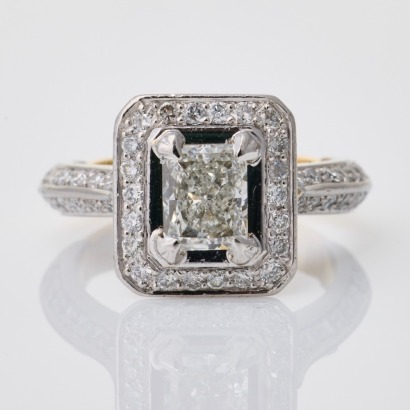Platinum / 18ct Yellow Gold, 1.01ct Diamond / 0.92ct Diamond Ring
