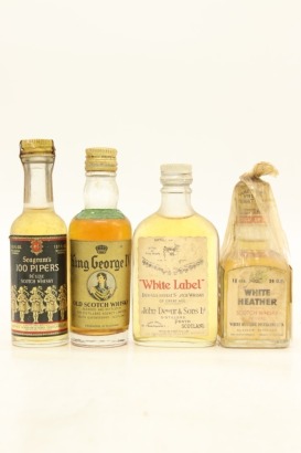 (1) Mixed Blended Scotch Whisky Miniatures, 4 Bottles Sold as One Lot