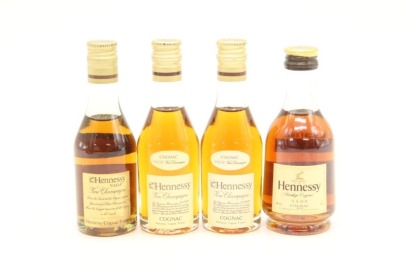 (1) Mixed Hennessy Miniatures, 4 Bottles Sold as One Lot
