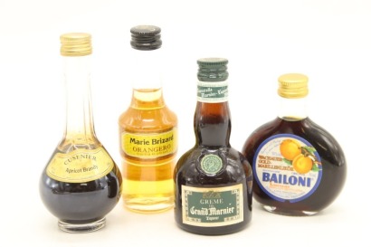 (1) Mixed Miniatures, 4 Bottles Sold as One Lot