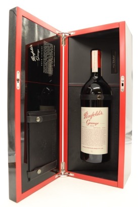 (1) 2010 Penfolds Grange Bin 95 60th Anniversary Gift Box with Screen, Australia, 1500ml (GB)