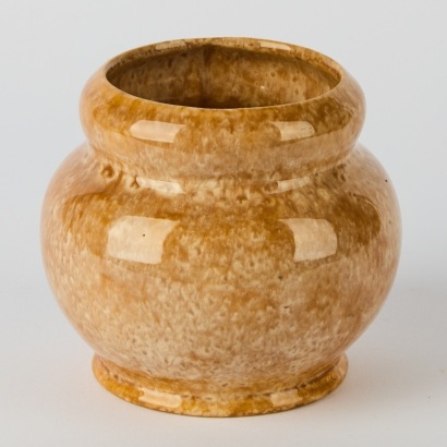 An Early Crown Lynn Vase