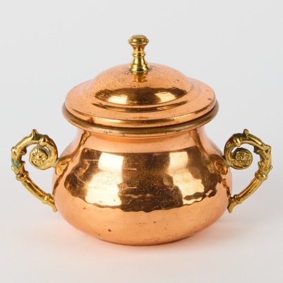 An Italian Battaglia Menaggio Handmade Pot