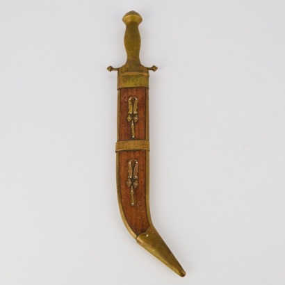 A Vintage Indian Bowie Style Knife