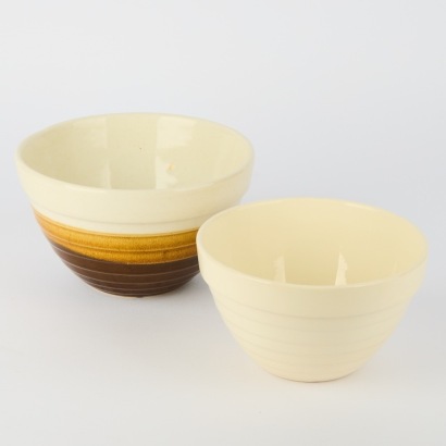 A Pair of Crown Lynn Beehive Bowls
