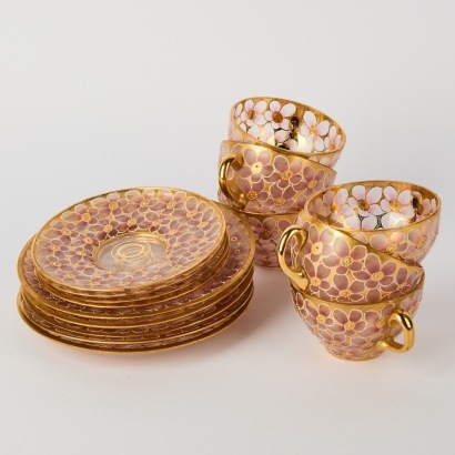 A Hand Painted Glass Tea Set