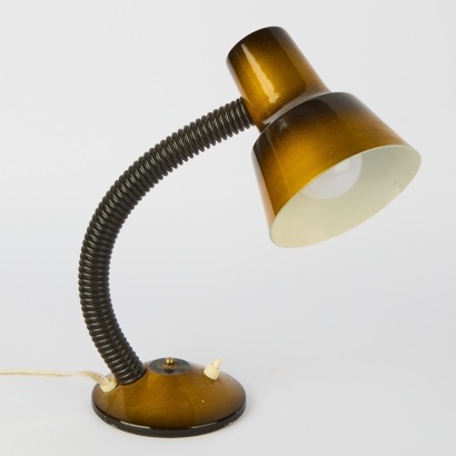 A Retro Adjustable Table Lamp