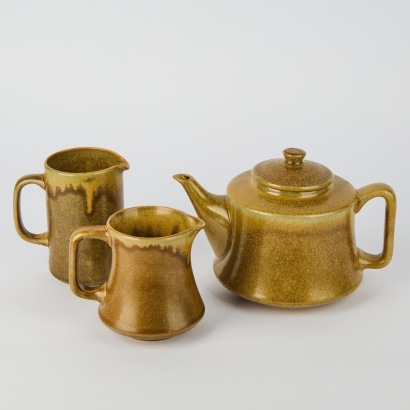 A Vintage Temuka Tea Set