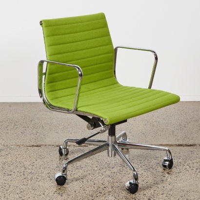 An Eames Style Desk Chair in Green