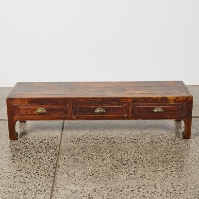 A Chinese &ldquo;Kang&rdquo; Cabinet