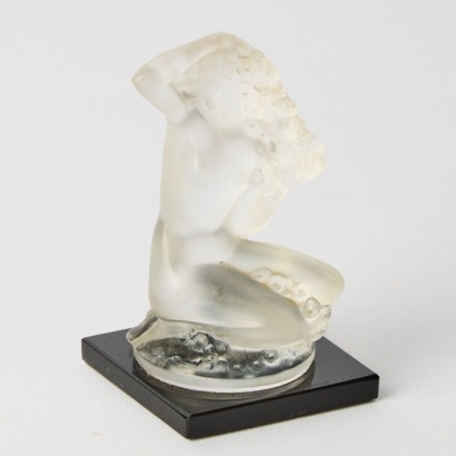 A Lalique France Nude Women in Frosted Glass