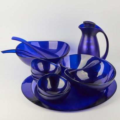 A Scott Henderson Serving Set for Wovo
