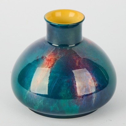A Oriflamme Wilkinson's Vase