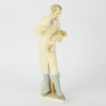 A Lladro Porcelain Veterinarian Figurine #4825 Sculptured by Salvador Furio