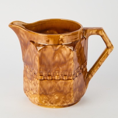 A Temuka Jug and Kettle