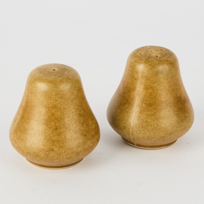 A Temuka Salt and Pepper Set