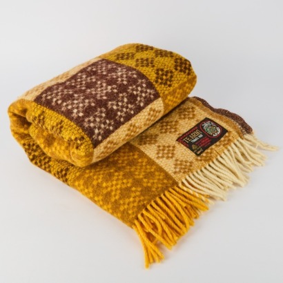 A Pure Wool Te Ariki Chief Label Travel Rug