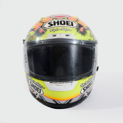 A Scott Russell Signed Replica Shoei X8