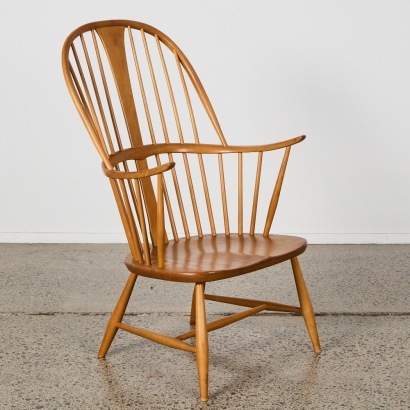 A Vintage 'Chairmakers' Chair by Ercol