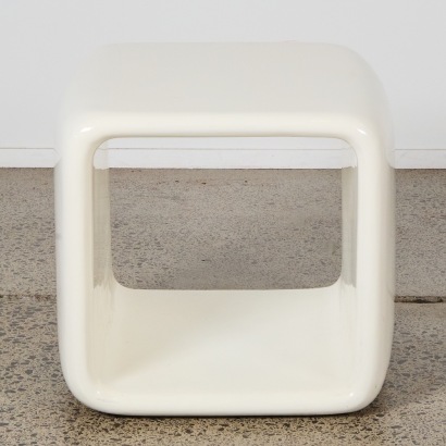 A Vintage Italian Lacquered Fibreglass Table