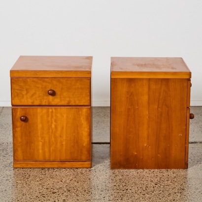 A Pair of Vintage Ellis Furniture Bedside Tables