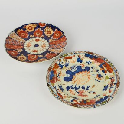 A Pair of Early 20th Century Japanese Imari Dishes