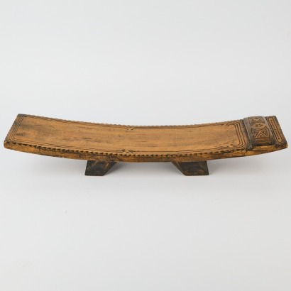A Wood Headrest, Polynesia