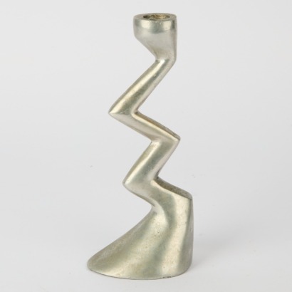 A Zig Zag Candle Holder