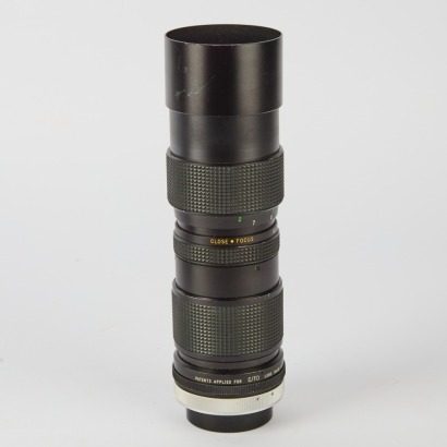 A Vivitar 85-205mm f3.8 Lens