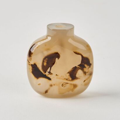 A Chinese Mid-Qing Dynasty Agate Natural Colour Inclusions 'Animal' Snuff Bottle