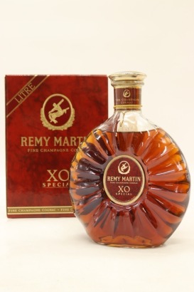 (1) Remy Martin X.O. Special Fine Champagne Cognac (pre-Excellence branding), 1000ml, 40% ABV, Circa. 1980's (GB)