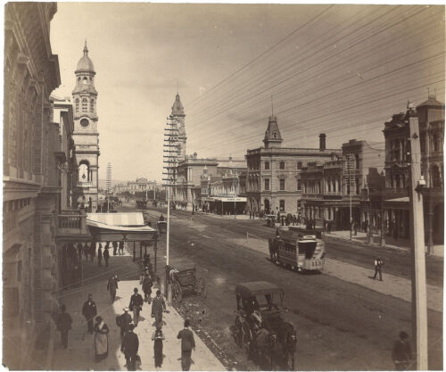 PHOTOGRAPHER UNKNOWN Adelaide (Sudaustralien): King William Street (oberer Heil) (King William street, Adelaide)