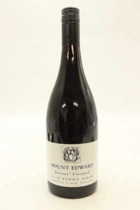 (1) 2010 Mount Edward Steven's Vineyard Pinot Noir, Gibbston