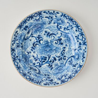 A Chinese Mid-Qing Dynasty 18th Century Blue and White Floral Dish